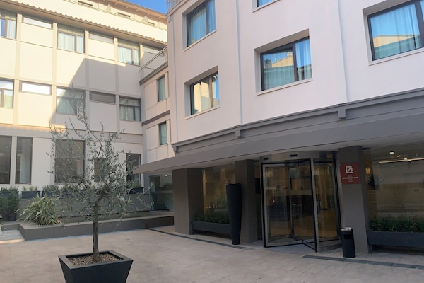 Facciata della struttura