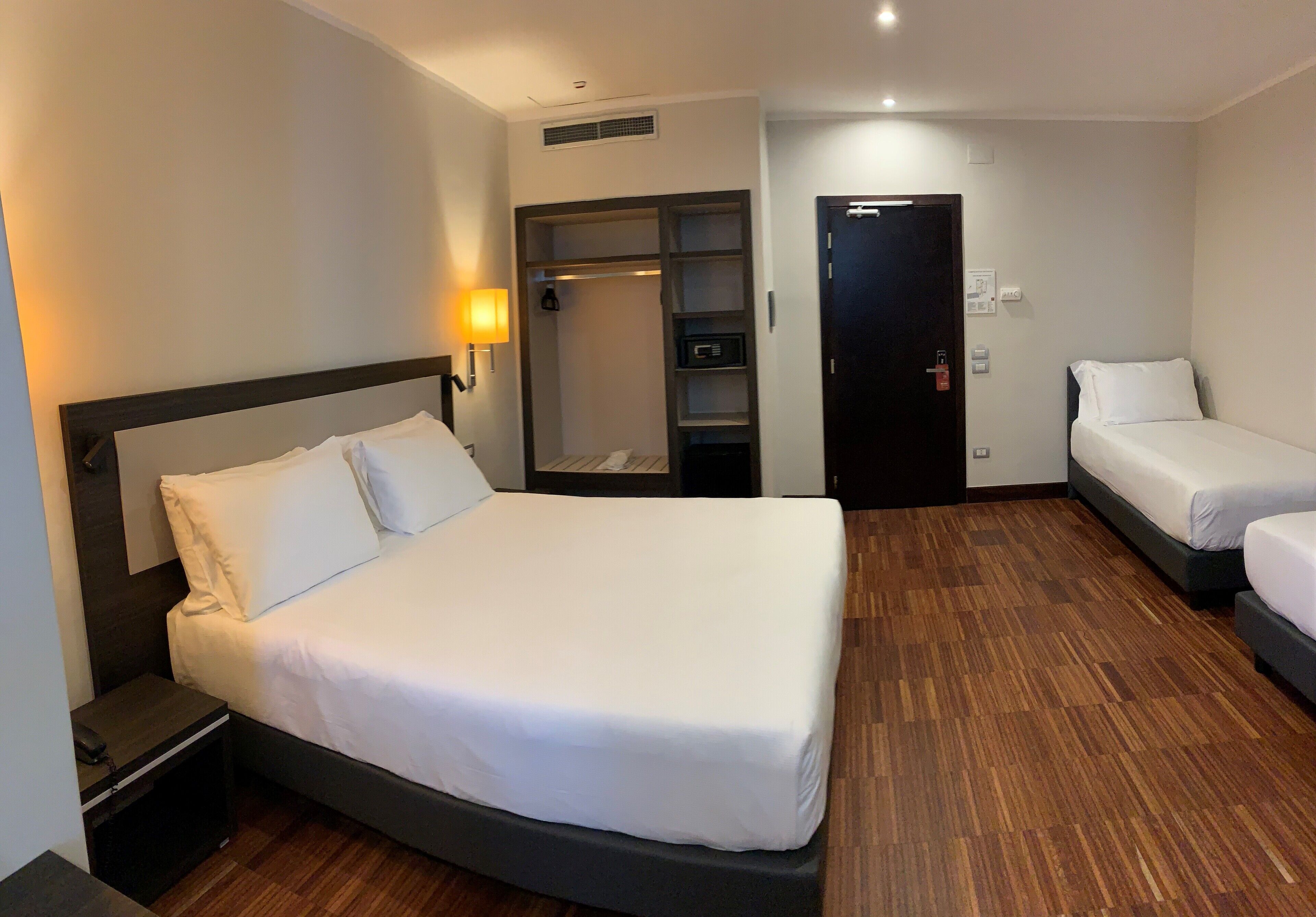 1 bedroom, minibar, in-room safe, desk