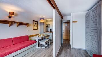 1 bedroom, soundproofing, wheelchair access