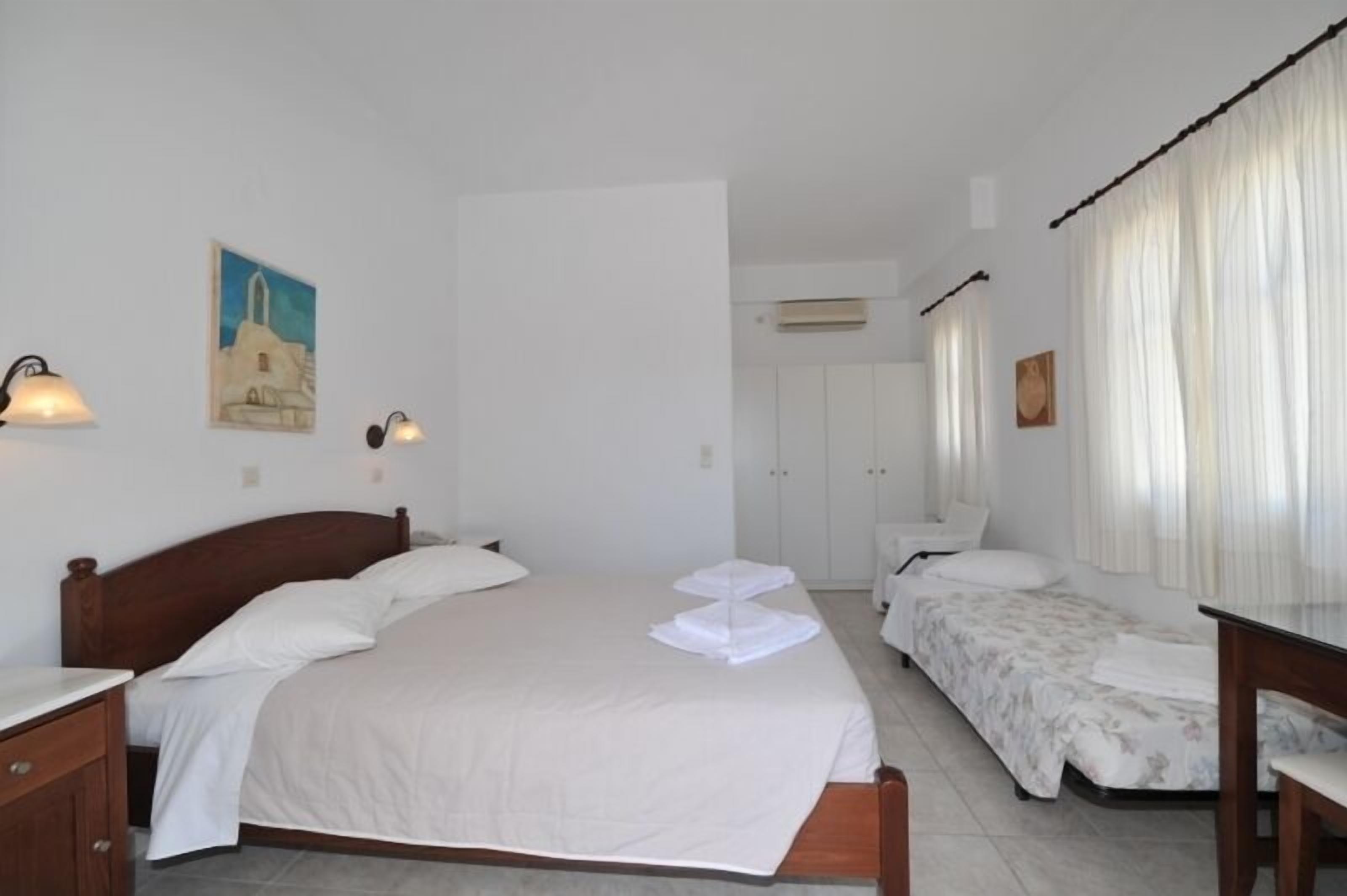 standard room | premium bedding, pillow-top beds, in-room safe, free wifi