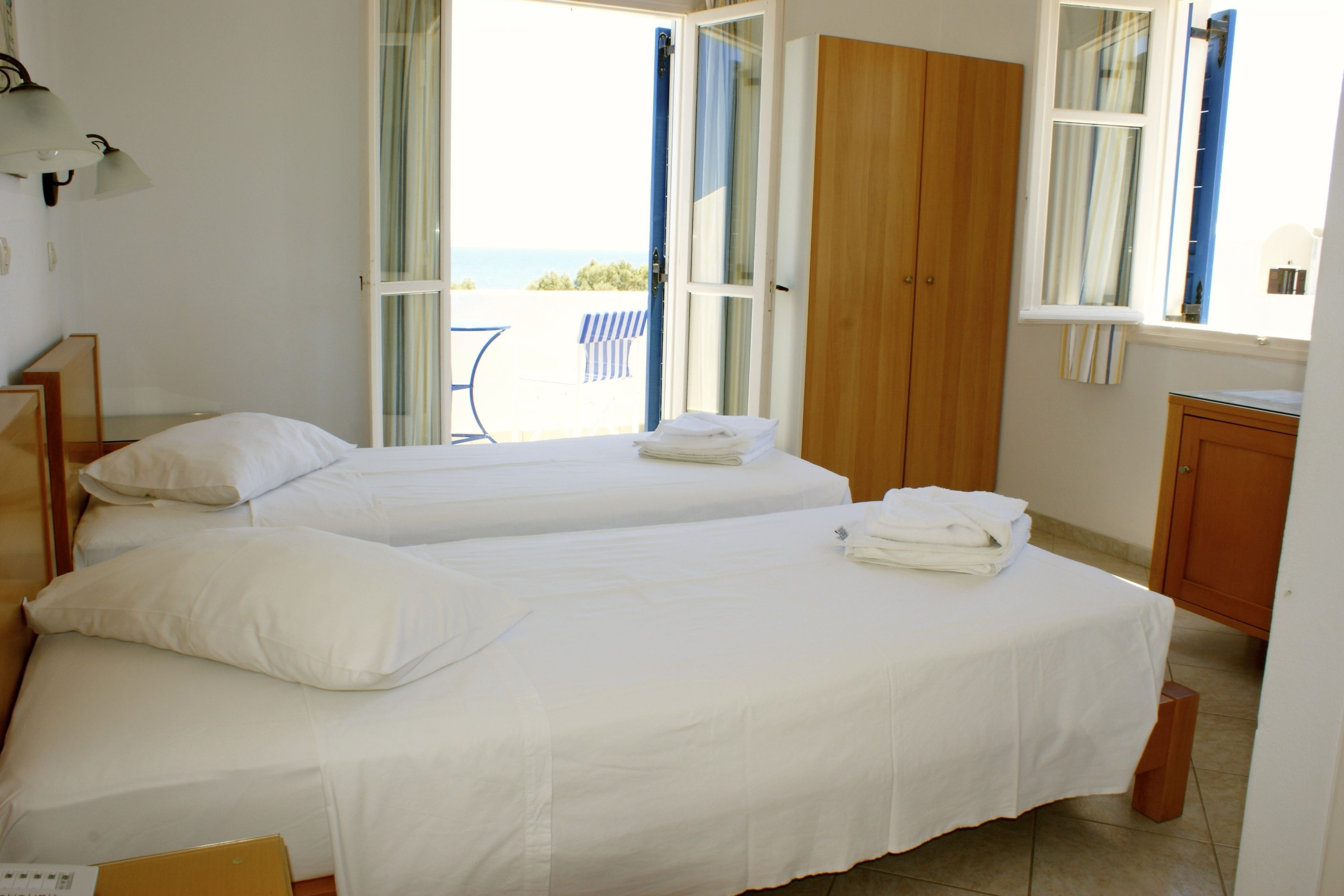 standard room, sea view | premium bedding, pillow-top beds, in-room safe, free wifi