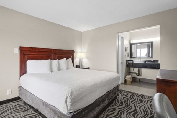 Desk, blackout curtains, free WiFi, bed sheets