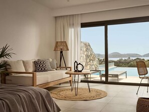 Deluxe Infinity Suite with Private Pool | In-room safe, desk, laptop workspace, soundproofing - Elounda Palm Hotel (Agios Nikolaos)