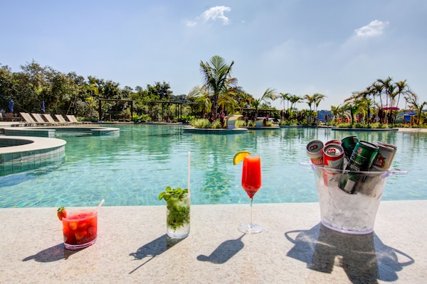 2 outdoor pools, open 9:00 AM to 8:00 PM, sun loungers