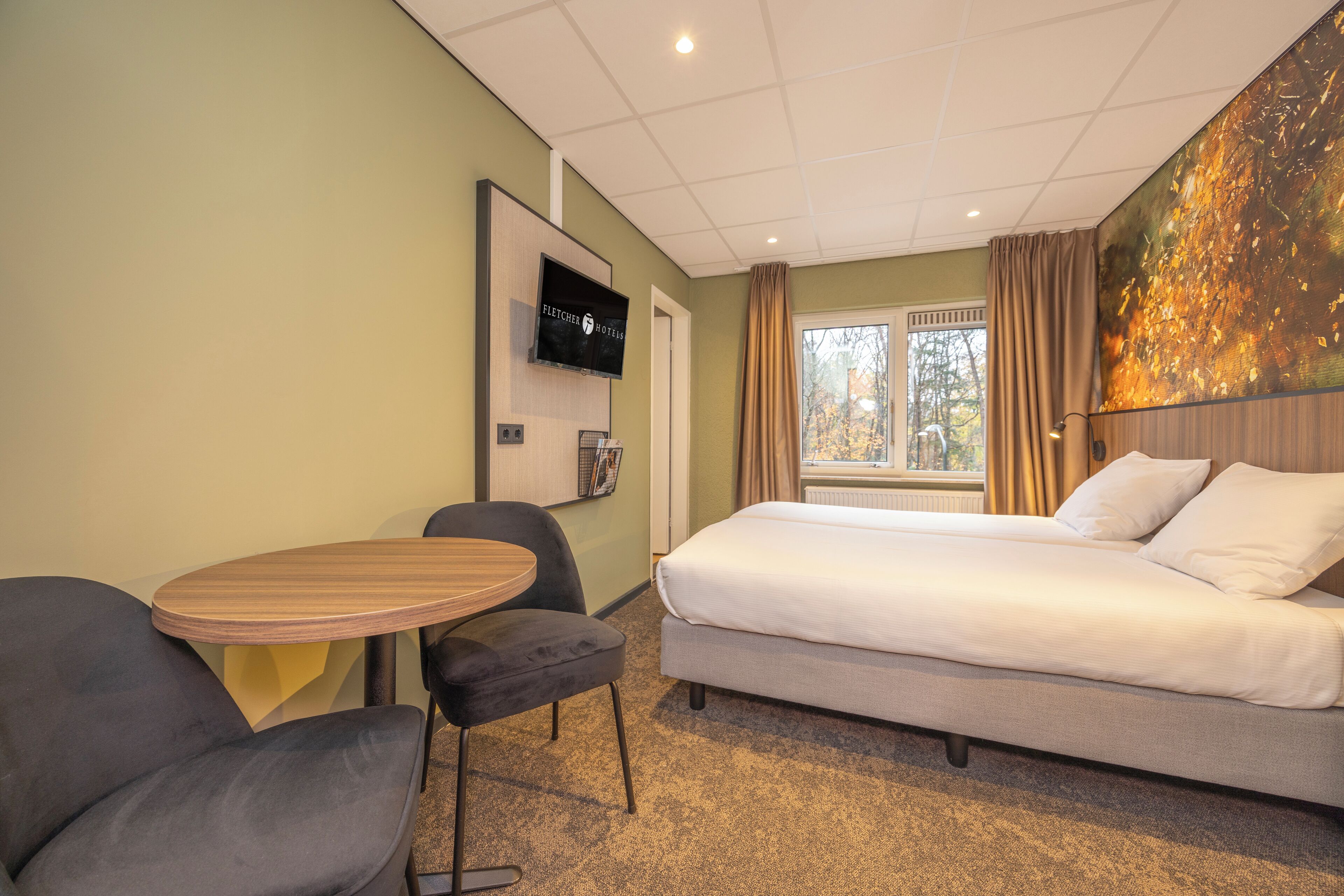 Comfort Double Room | Down comforters, desk, free WiFi, bed sheets