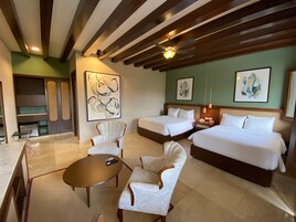 Habitación de lujo, 2 camas de matrimonio, vistas a la piscina | Vistas desde la habitación