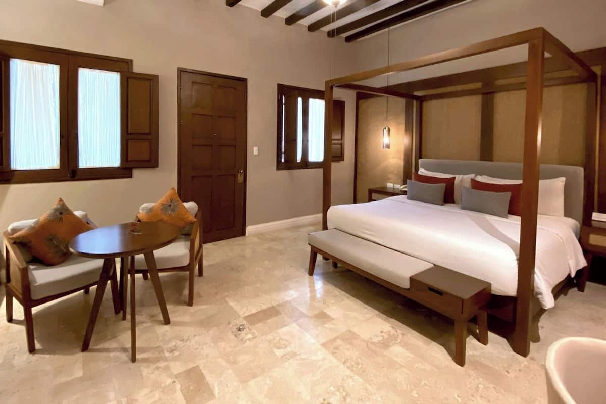 Premium bedding, minibar, in-room safe, desk