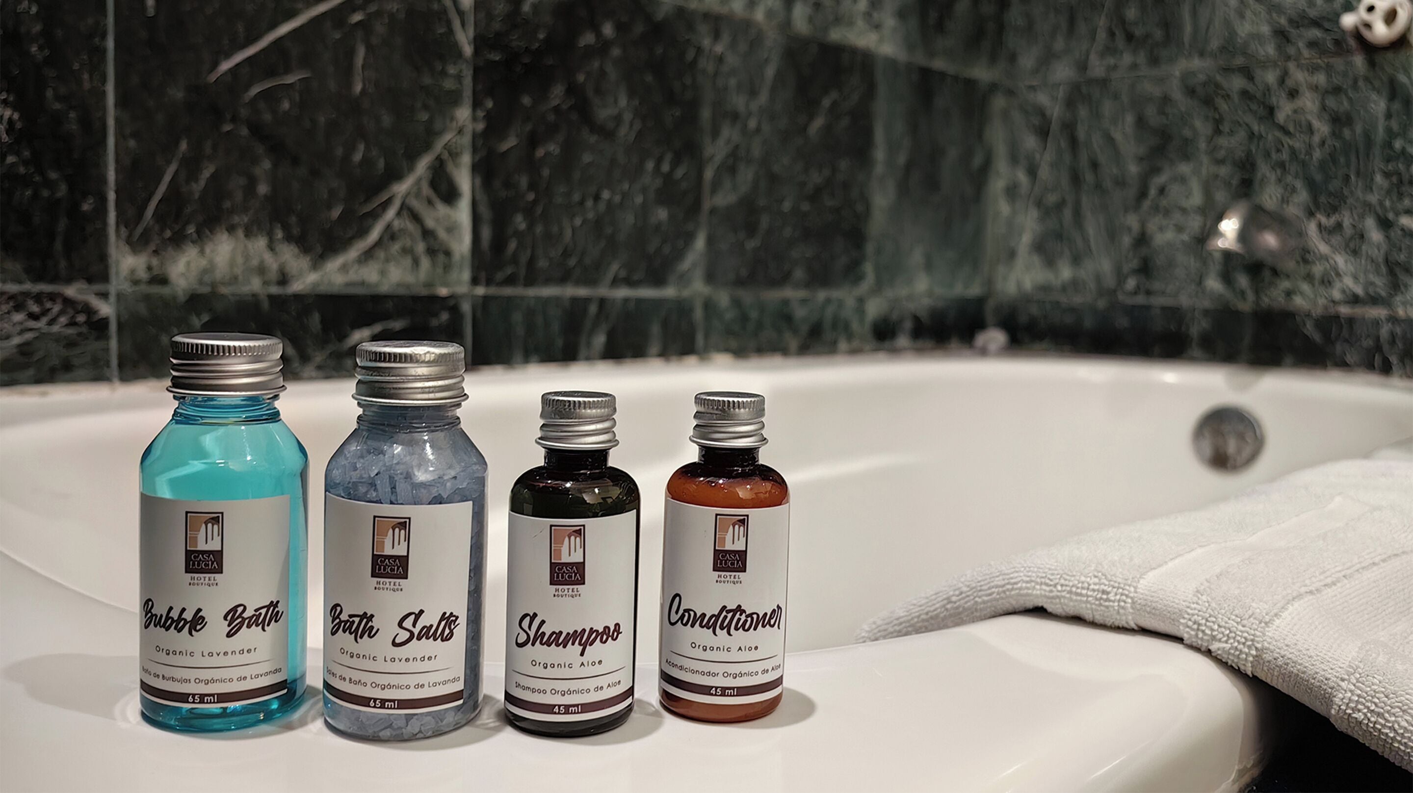 superior room, 1 bedroom | bathroom | hair dryer, towels, soap, shampoo