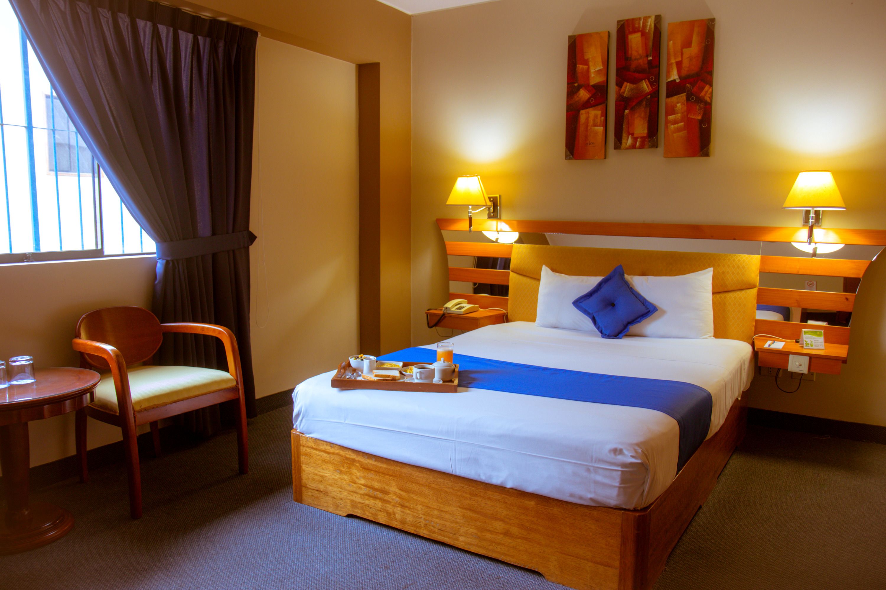 单人房, 1 张双人床 | 客房内保险箱、办公桌、隔音、免费 WiFi