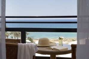 Minibar, in-room safe, laptop workspace, blackout curtains - Venus Beach Hotel (Paphos)