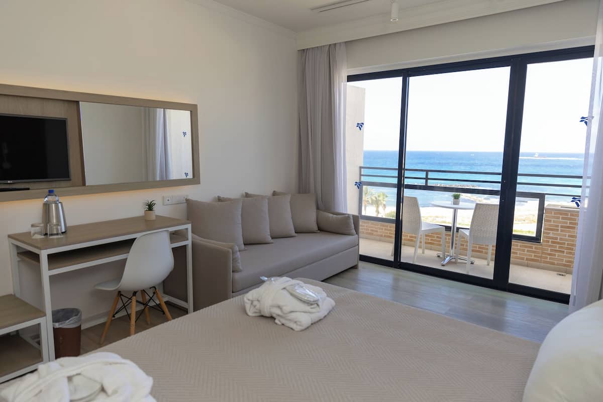 1 Schlafzimmer, Minibar, Zimmersafe, laptopgeeigneter Arbeitsplatz