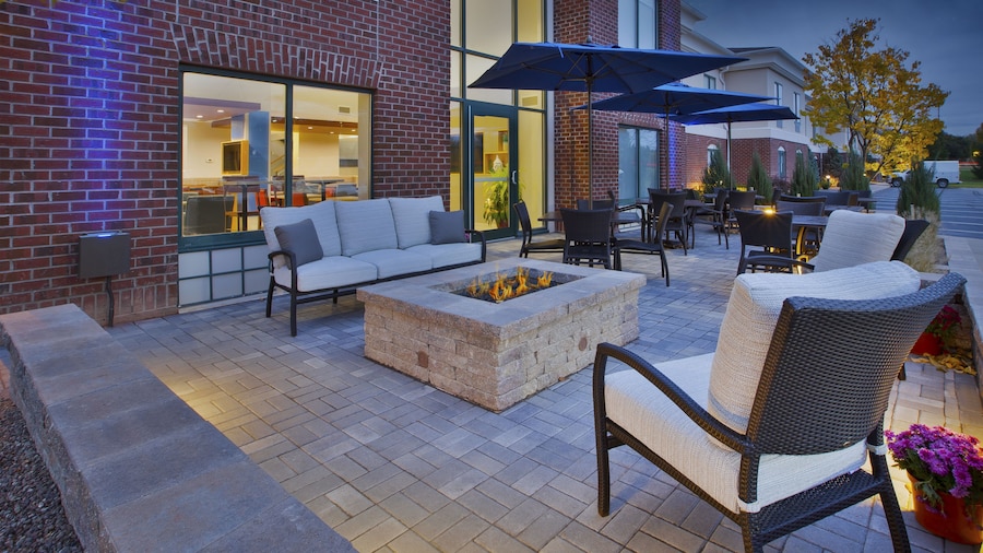 Holiday Inn Express Hotel & Suites Rochester - Victor by IHG