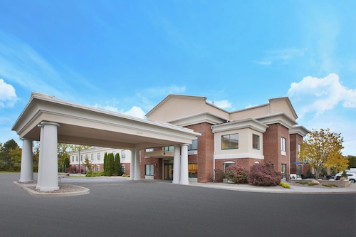Holiday Inn Express Hotel & Suites Rochester - Victor by IHG
