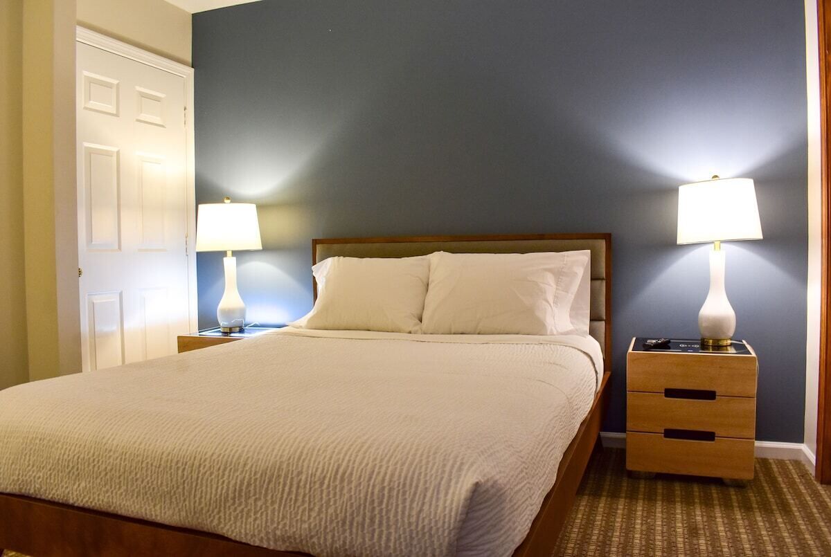 Suite Deluxe (NO PETS ALLOWED)