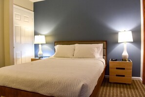 Phòng Suite Deluxe (NO PETS ALLOWED) | Trang bị nội thất với thiết kế riêng biệt, bàn ủi/dụng cụ ủi quần áo 