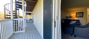 The Central Downtown Inn & Suites