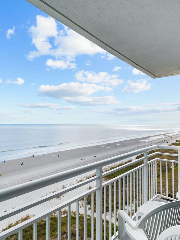 Basic Condo, 2 Bedrooms, Oceanfront | Terrace/patio