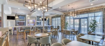 Staybridge Suites Savannah Historic District by IHG