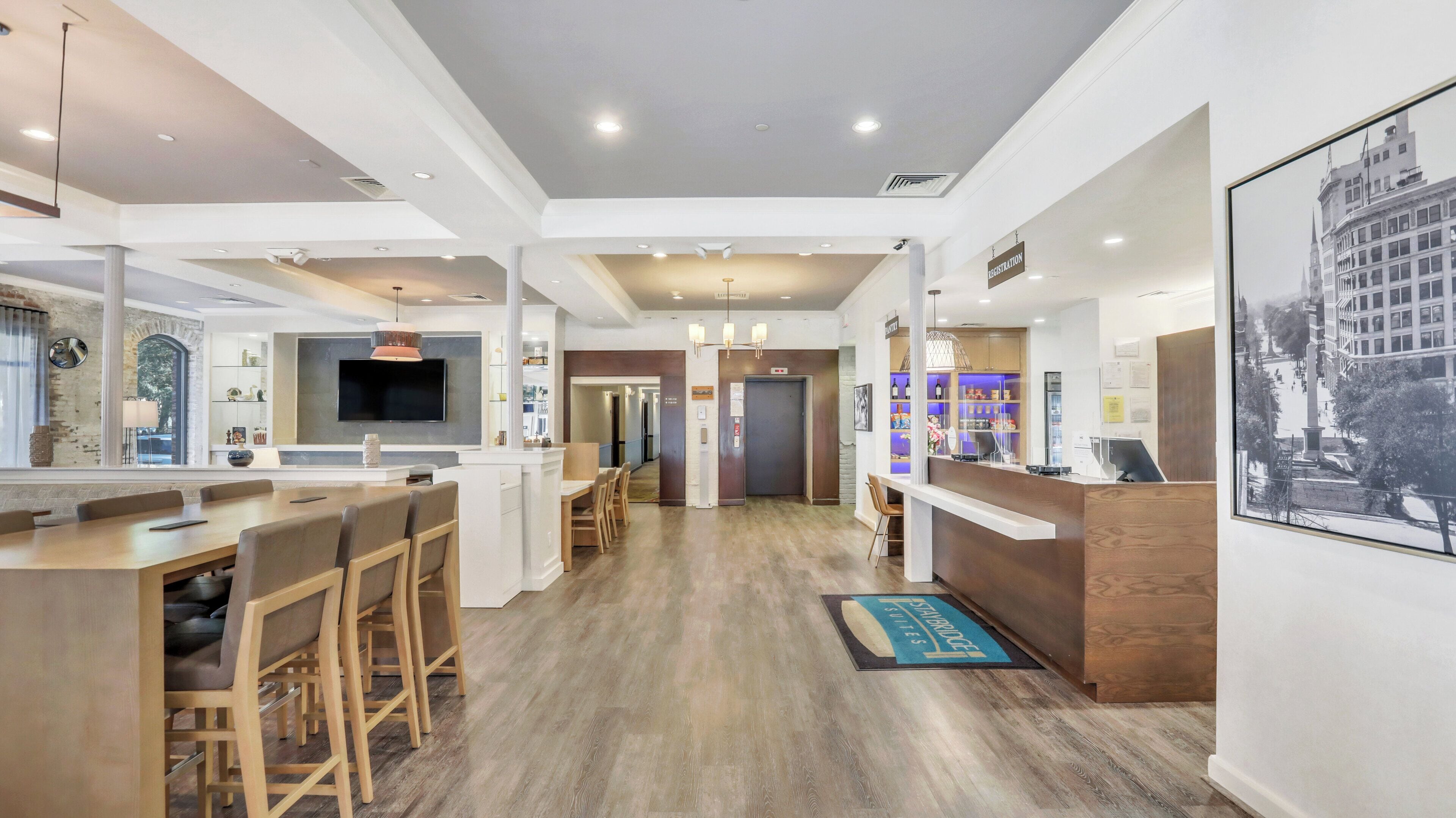 Photo - Staybridge Suites Savannah Historic District by IHG