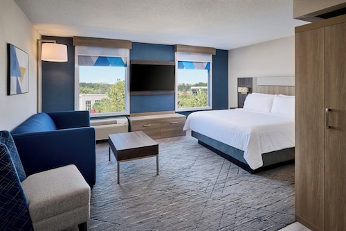 Holiday Inn Express and Suites Kitchener Southeast by IHG