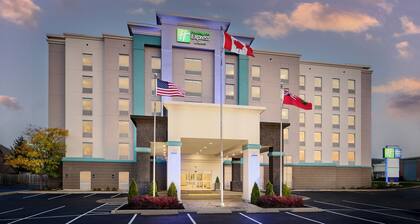 Holiday Inn Express and Suites Kitchener Southeast, an IHG Hotel
