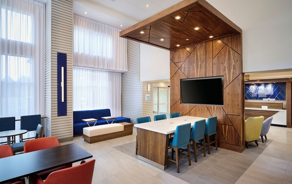 Buffet déjeuner gratuit tous les jours