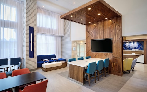 Holiday Inn Express and Suites Kitchener Southeast by IHG