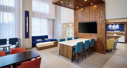 Holiday Inn Express and Suites Kitchener Southeast by IHG