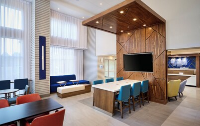 Holiday Inn Express and Suites Kitchener Southeast by IHG