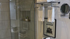 Deluxe-Zimmer | Badezimmer