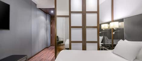 Ropa de cama de alta calidad y minibar 