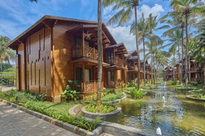 Deluxe King Room With Bath tub | 住宿正面