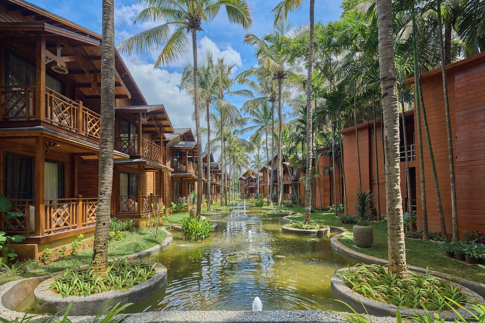 Royal Orchid Resort & Convention Centre