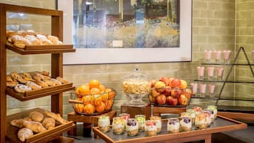 Daily English breakfast (GBP 24.95 per person)