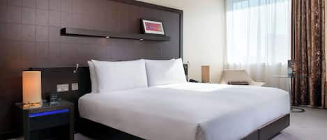 Deluxe-værelse - 1 kingsize-seng | Allergivenligt sengetøj, pengeskab på værelset, skrivebord