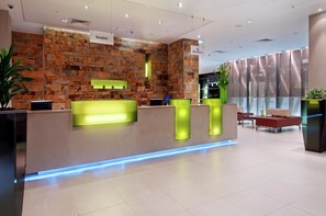 Reception - Hilton London Canary Wharf (London)