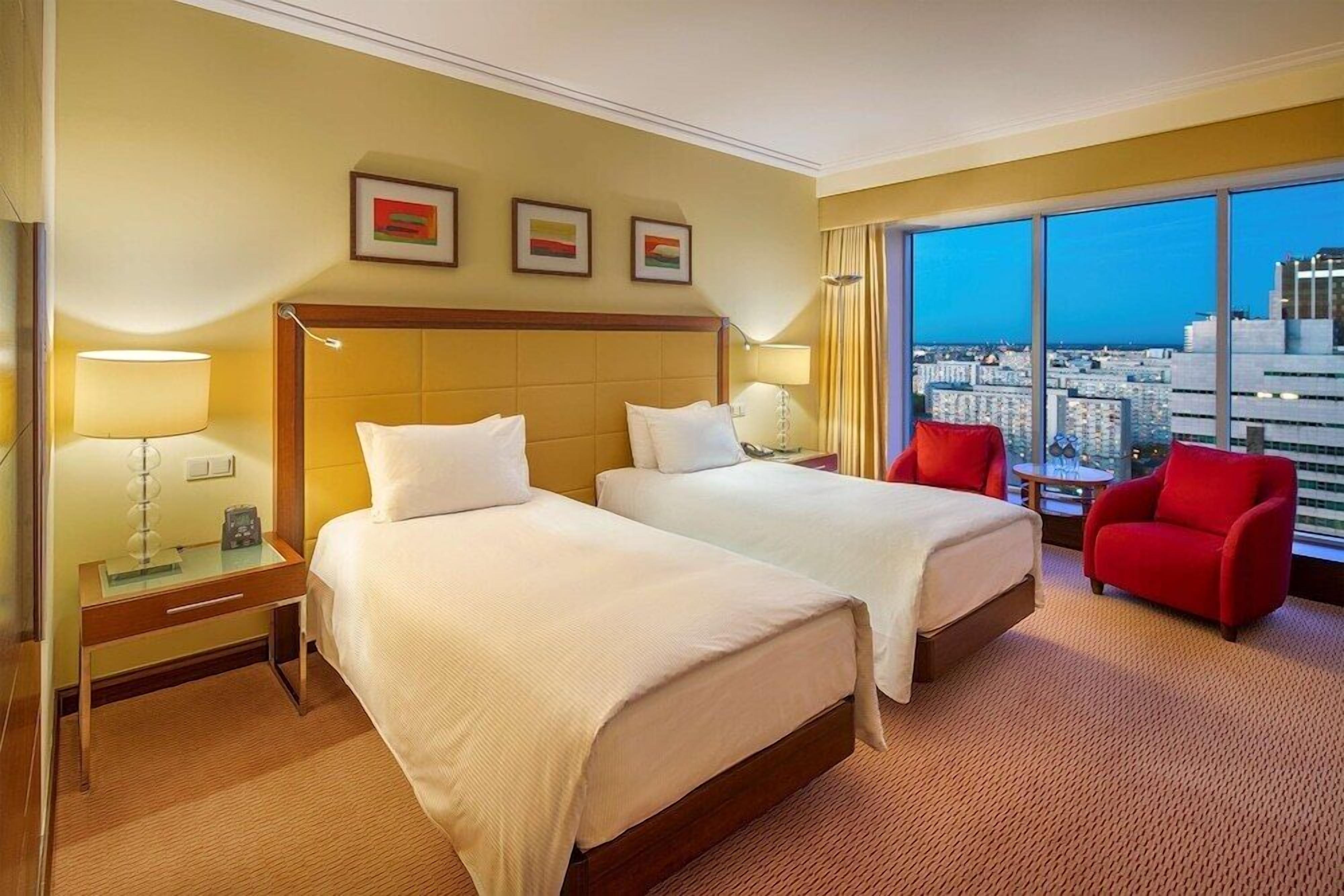 Premium bedding, minibar, in-room safe, desk