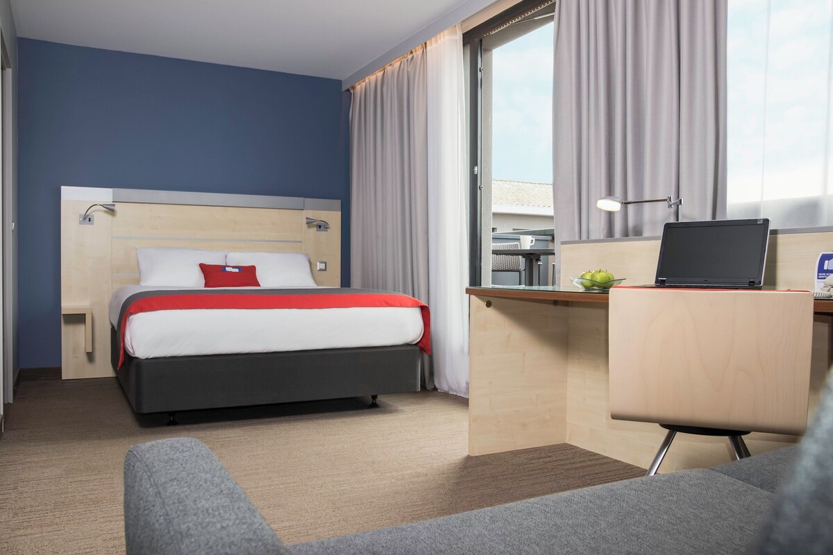 Suite, 1 grand lit, balcon (Free Breakfast)