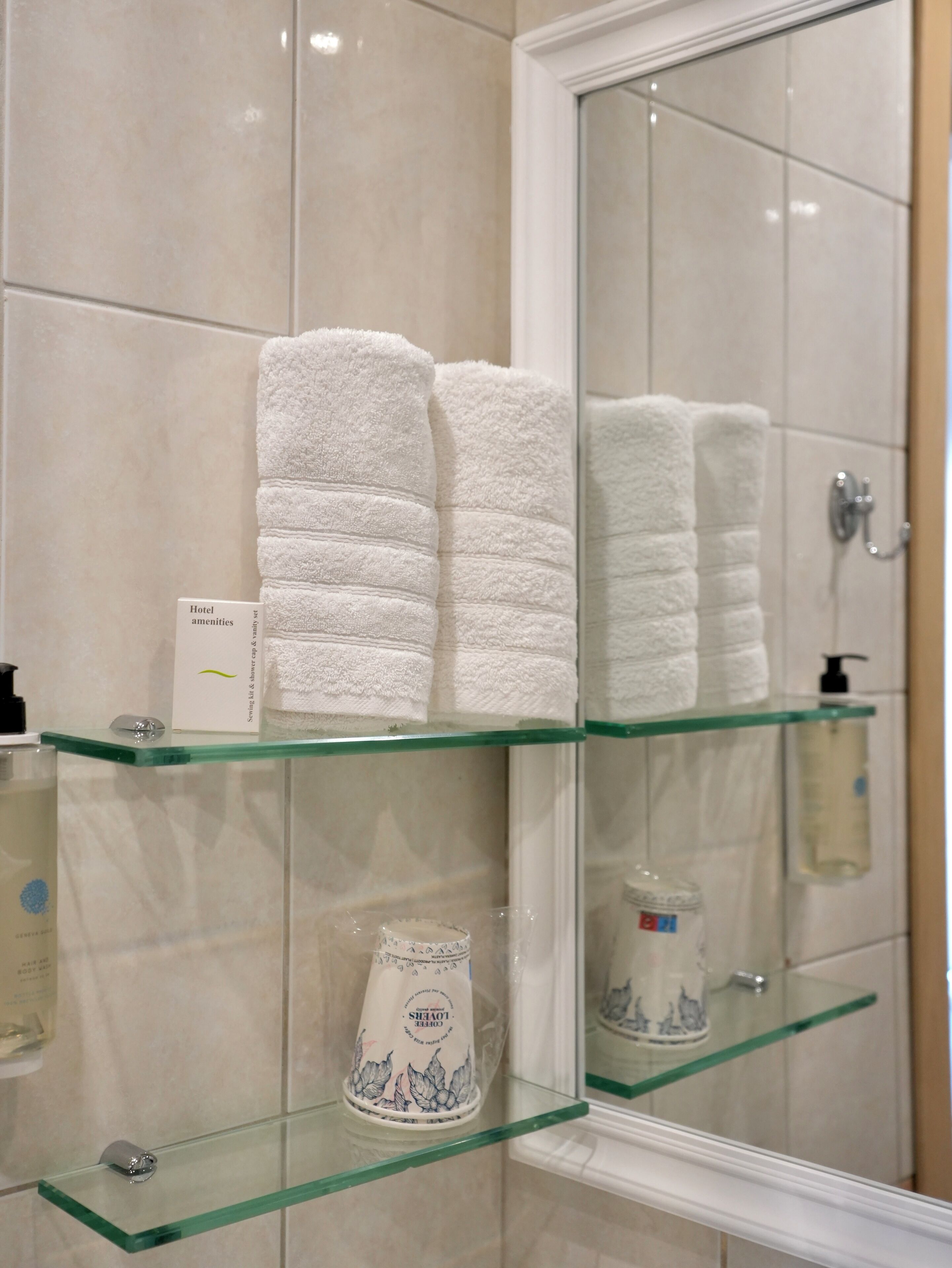 shower, rainfall showerhead, free toiletries, hair dryer