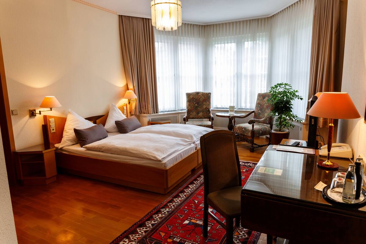 1 phòng ngủ, minibar, két bảo mật tại phòng, bàn 