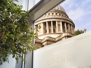 Executive Double Room | Executive lounge