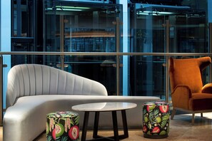 Bar (on property) - Leonardo Royal London St Paul’s (London)