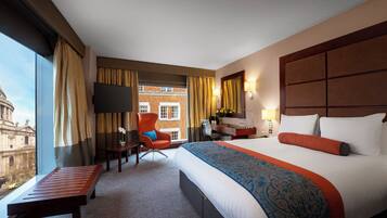Executive King with View | Premium bedding, in-room safe, desk, laptop workspace