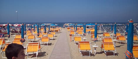 Beach nearby, beach cabanas, sun-loungers, beach umbrellas