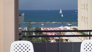 View from property - Hotel Des Bains (Cattolica)
