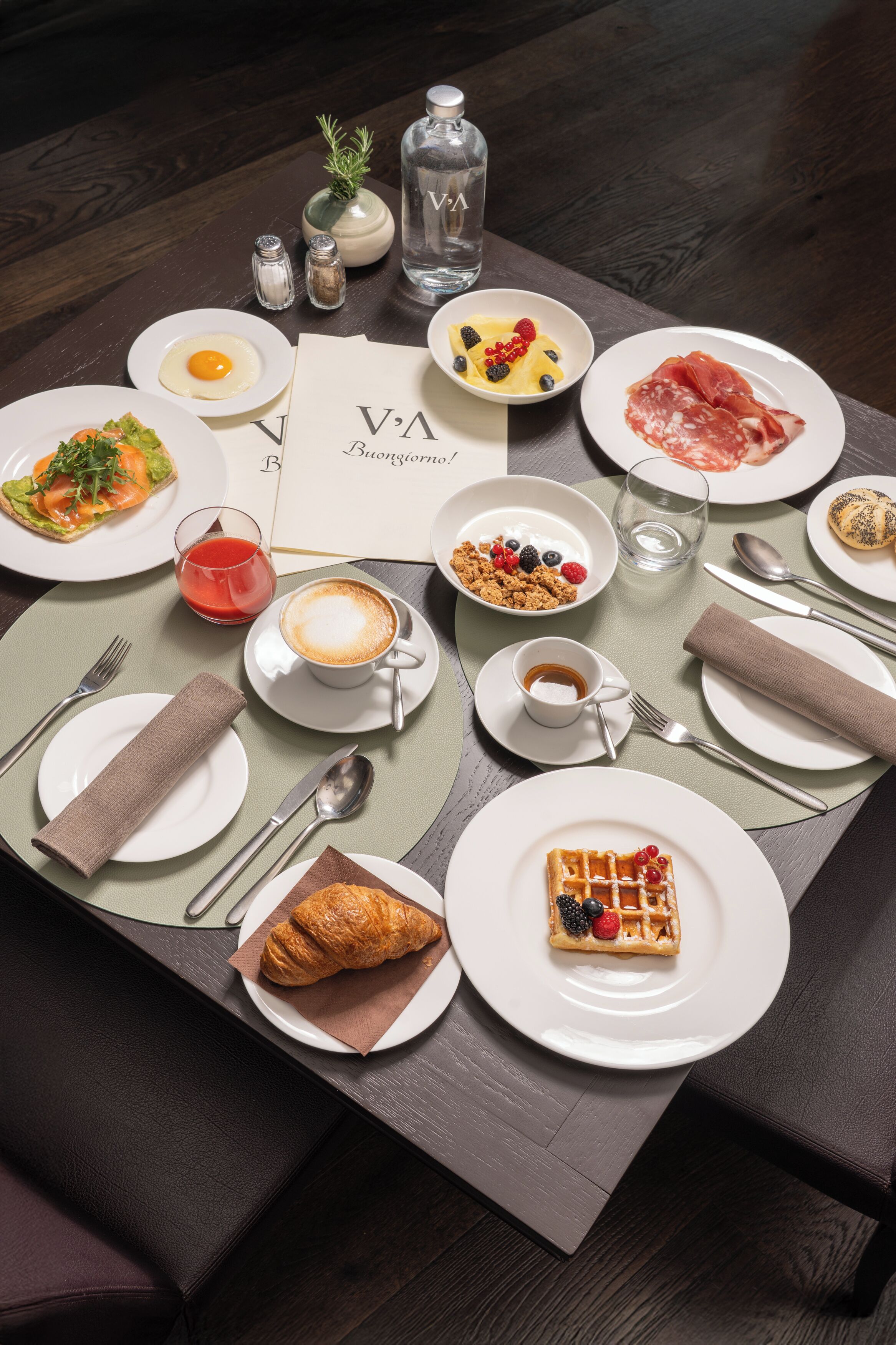 free daily full breakfast