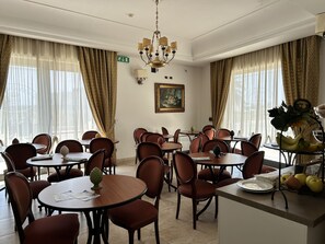 Breakfast area - Hotel D'Angelo Palace (Mazara del Vallo)