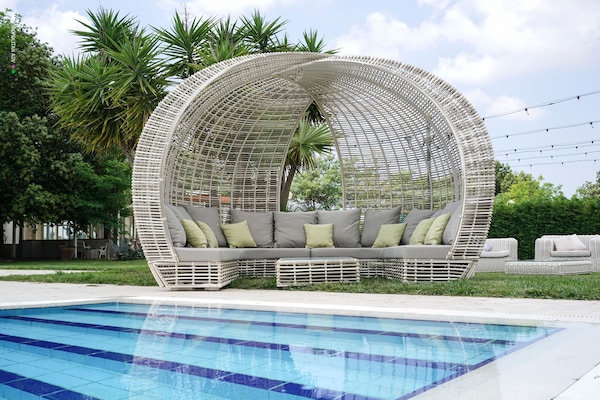 Indoor pool, seasonal outdoor pool, sun loungers