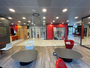 Lobby - ibis Roma Fiera (Rome)