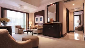 In-room safe, desk, blackout curtains, soundproofing